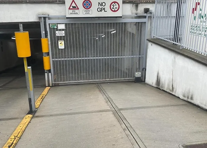 Torre Sole Fiumara * Genua